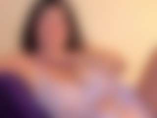 Live cam show with bigt3ti - Flirt on CamClone