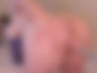 Live cam show with bigt3ti - Squirt on Camsoda