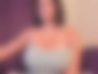 Live cam show with bigt3ti - Spank on Soda Cam