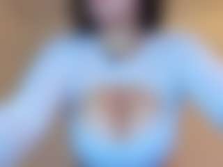 Live cam show with bigt3ti - Deepthroat on CamwithHer