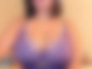bigt3ti's Live Sex Cam Show