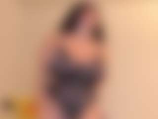 Live cam show with bigt3ti - Big Tits on Lustler