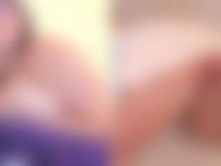 Live cam show with bigt3ti - Tittyfuck on livesuperchat.net