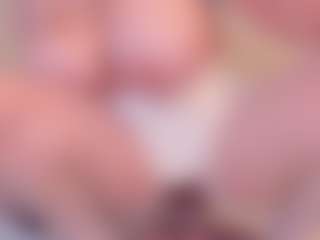 Live cam show with bigt3ti - Brown Eyes Toys on fapnchat