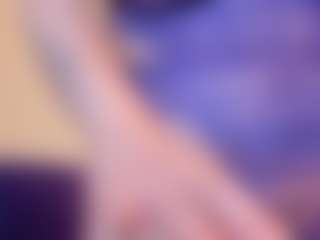 Live cam show with bigt3ti - Flirt on intimatelivegirls.com