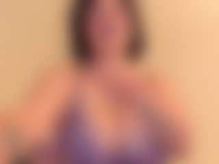 bigt3ti's Live Sex Cam Show