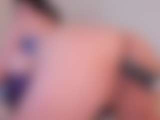 bigt3ti's Live Sex Cam Show