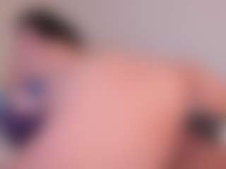 bigt3ti's Live Sex Cam Show
