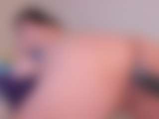 bigt3ti's Live Sex Cam Show
