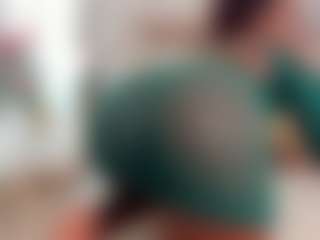 Live cam show with Camila Levis - Ass Clapping on live18s.com
