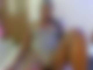 Live cam show with Camila Levis - Ass Clapping on madthumbs