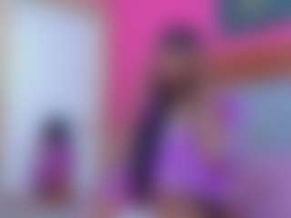 Live cam show with Emily - Latina on livesuperchat.net | colombia