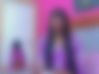 Live cam show with Emily - Teen (18+) on luckytryst.com