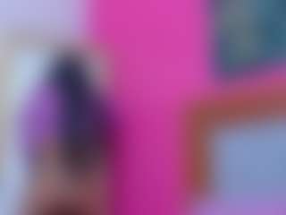 Live cam show with Emily - Scissoring on eurowanks.com