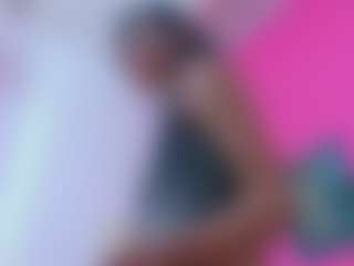 Live cam show with Emily - MILF on Camsoda