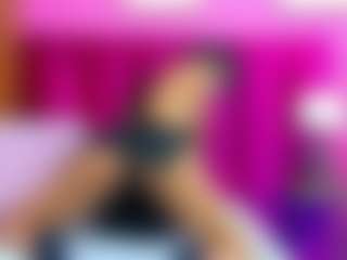 Live cam show with Emily - Lesbian on CSO-WL
