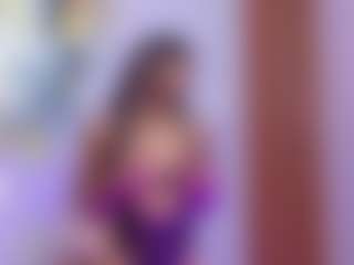Live cam show with Emily - Latina on Camversity | colombia