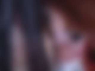 Live cam show with Emily - Shaved Pussy on livesuperchat.net