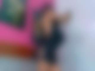 Live cam show with Emily - Lesbian on infinitiblacc.com