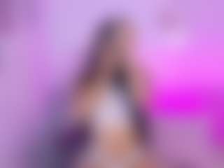 Live cam show with Emily - Asian Amateur on Dare Cams