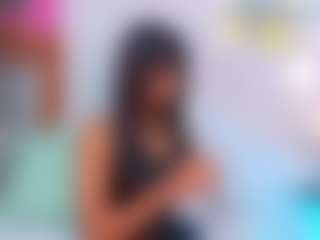 Live cam show with Emily - Nipple Piercings on AdultVida.com