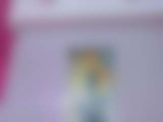 Live cam show with Emily - Fingering Asian on StripNow