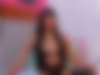 Live cam show with Emily - Lesbian on camtv