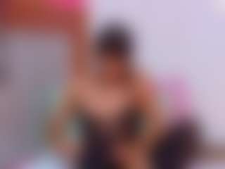 Live cam show with Emily - Asian Teen (18+) on Livezox