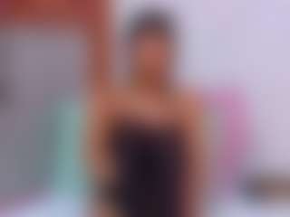 Live cam show with Emily - Asian MILF on friskycurves.com