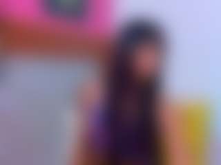 Live cam show with Emily - Ebony on CamwithHer | colombia