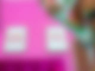 Live cam show with Emily - Public MILF on Camsoda