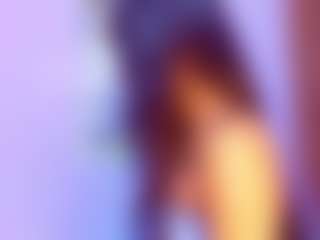 Live cam show with Emily - Muscle on madthumbs