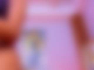 Live cam show with Emily - Ebony Teen (18+) on TottyGirls