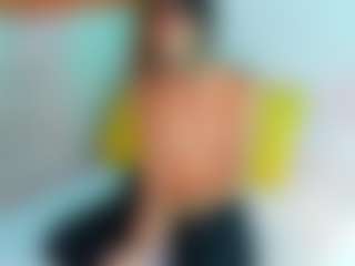 Live cam show with Emily - Ebony MILF on Milfs Live