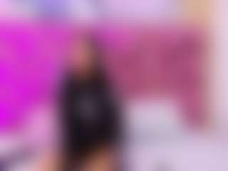 Live cam show with Emily - Asian Big Ass on Hubzter Live