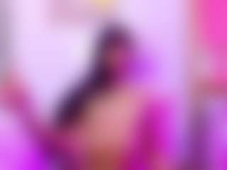 Live cam show with Emily - Asian Amateur on Camsoda