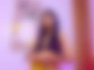 Show de cam en vivo con Emily - Asian Curvy en Camsoda