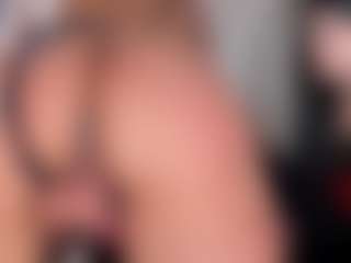 EmilyJhonsonn's Live Sex Cam Show