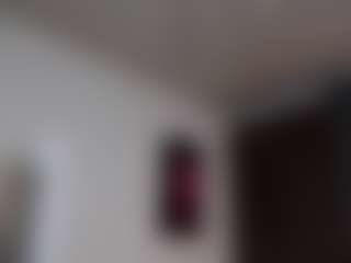 EmilyJhonsonn MILF webcam performer live streaming