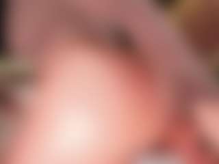 EmilyJhonsonn's Live Sex Cam Show