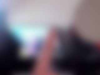 EmilyJhonsonn MILF webcam performer live streaming
