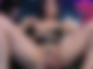Live cam show with EmilyJhonsonn - Bedroom on fapnchat