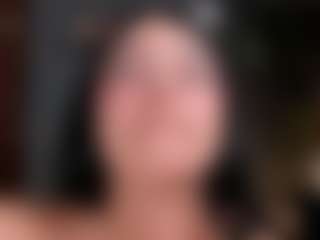 EmilyJhonsonn's Live Sex Cam Show