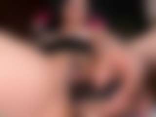 EmilyJhonsonn's Live Sex Cam Show