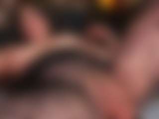 EmilyJhonsonn's Live Sex Cam Show