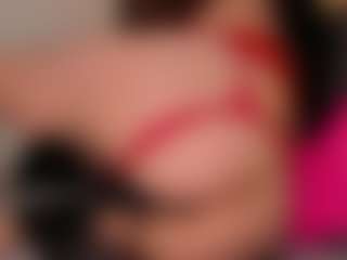 EmilyJhonsonn's Live Sex Cam Show