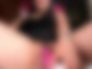 EmilyJhonsonn's Live Sex Cam Show