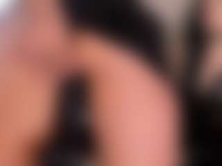 EmilyJhonsonn's Live Sex Cam Show