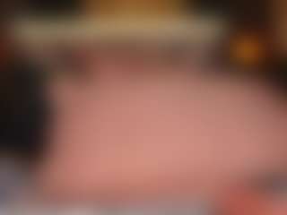 EmilyJhonsonn's Live Sex Cam Show