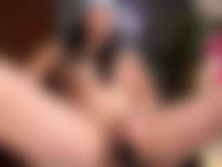 EmilyJhonsonn's Live Sex Cam Show